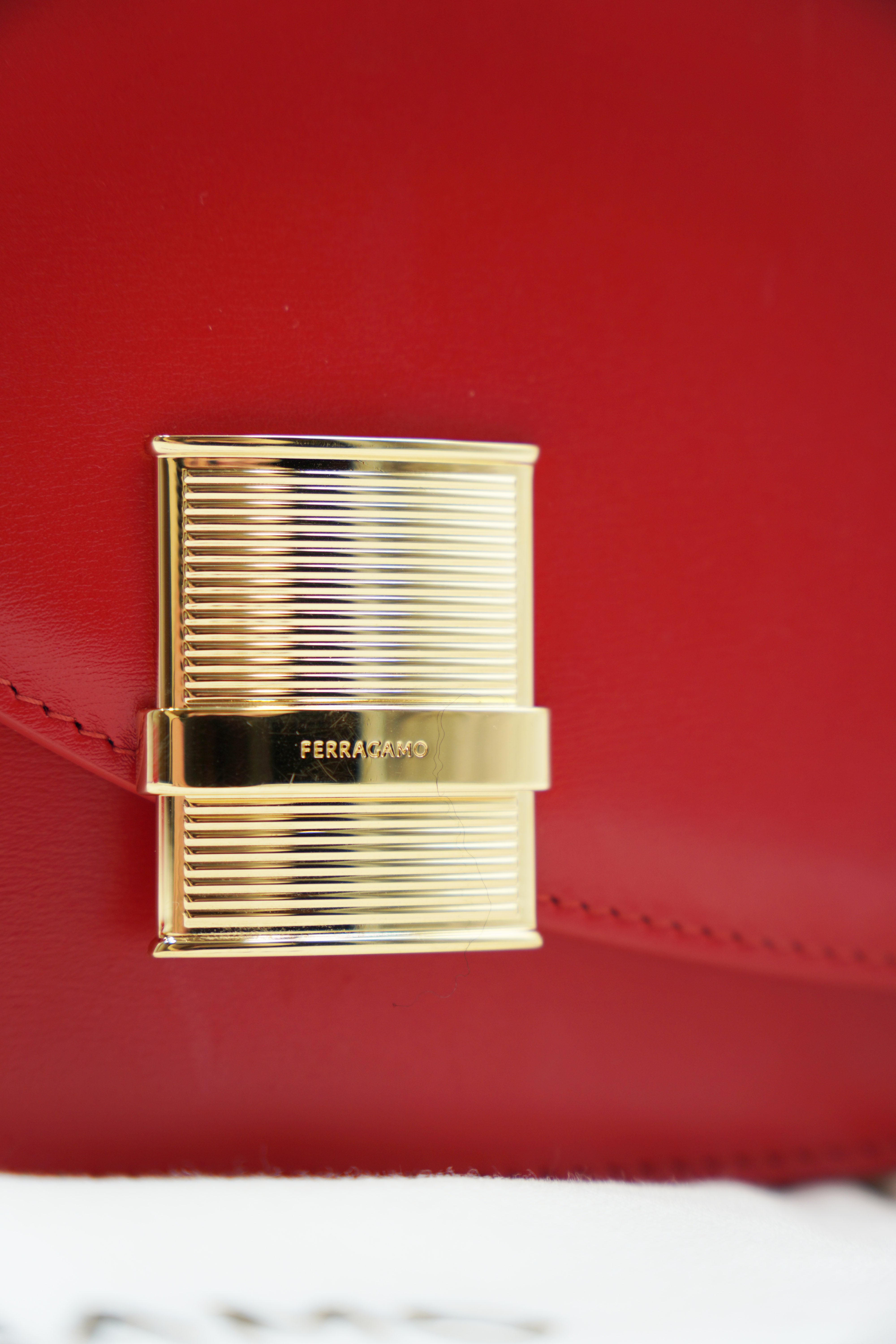 Salvatore Ferragamo Fiamma Leather Shoulder Bag in Red