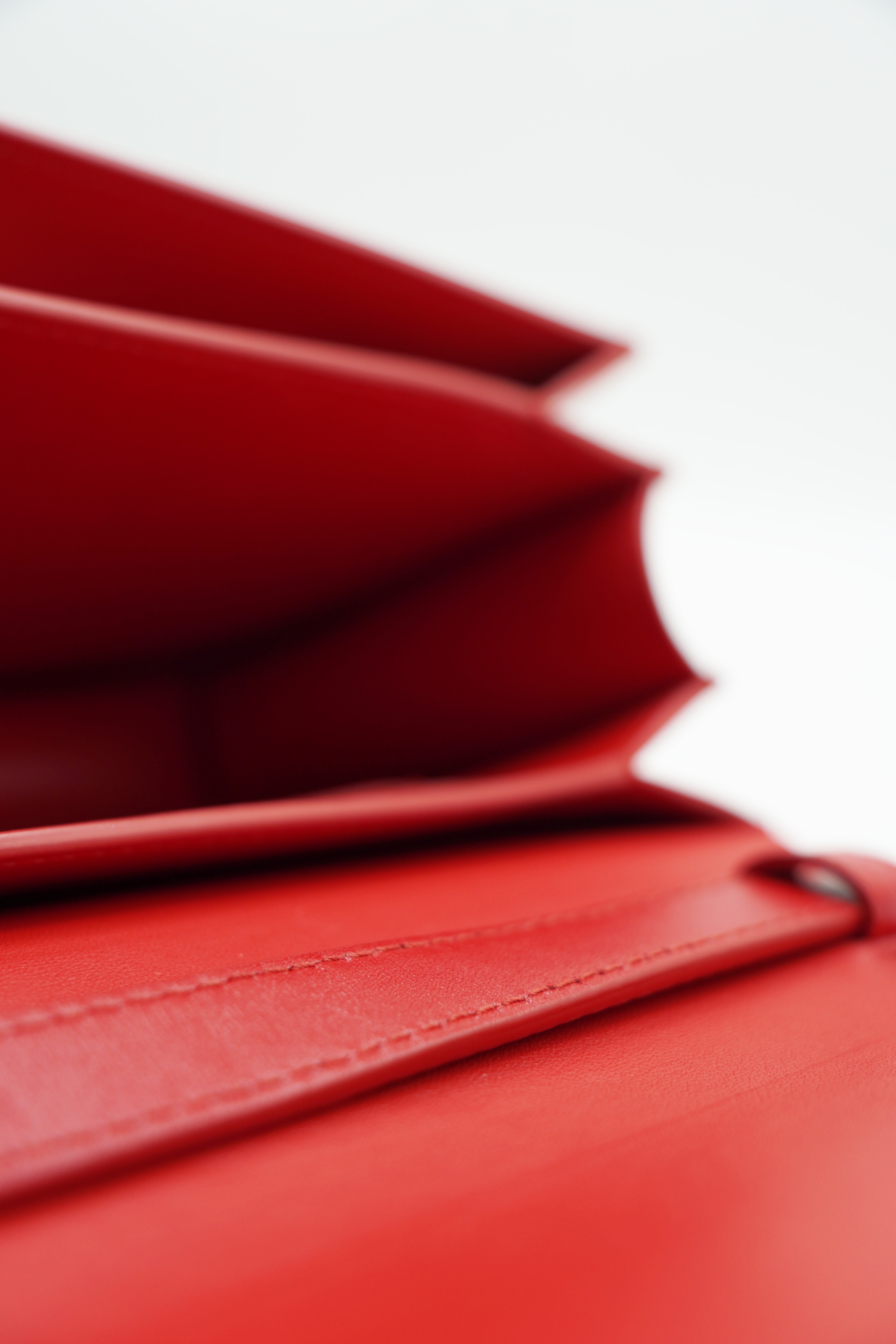 Salvatore Ferragamo Fiamma Leather Shoulder Bag in Red