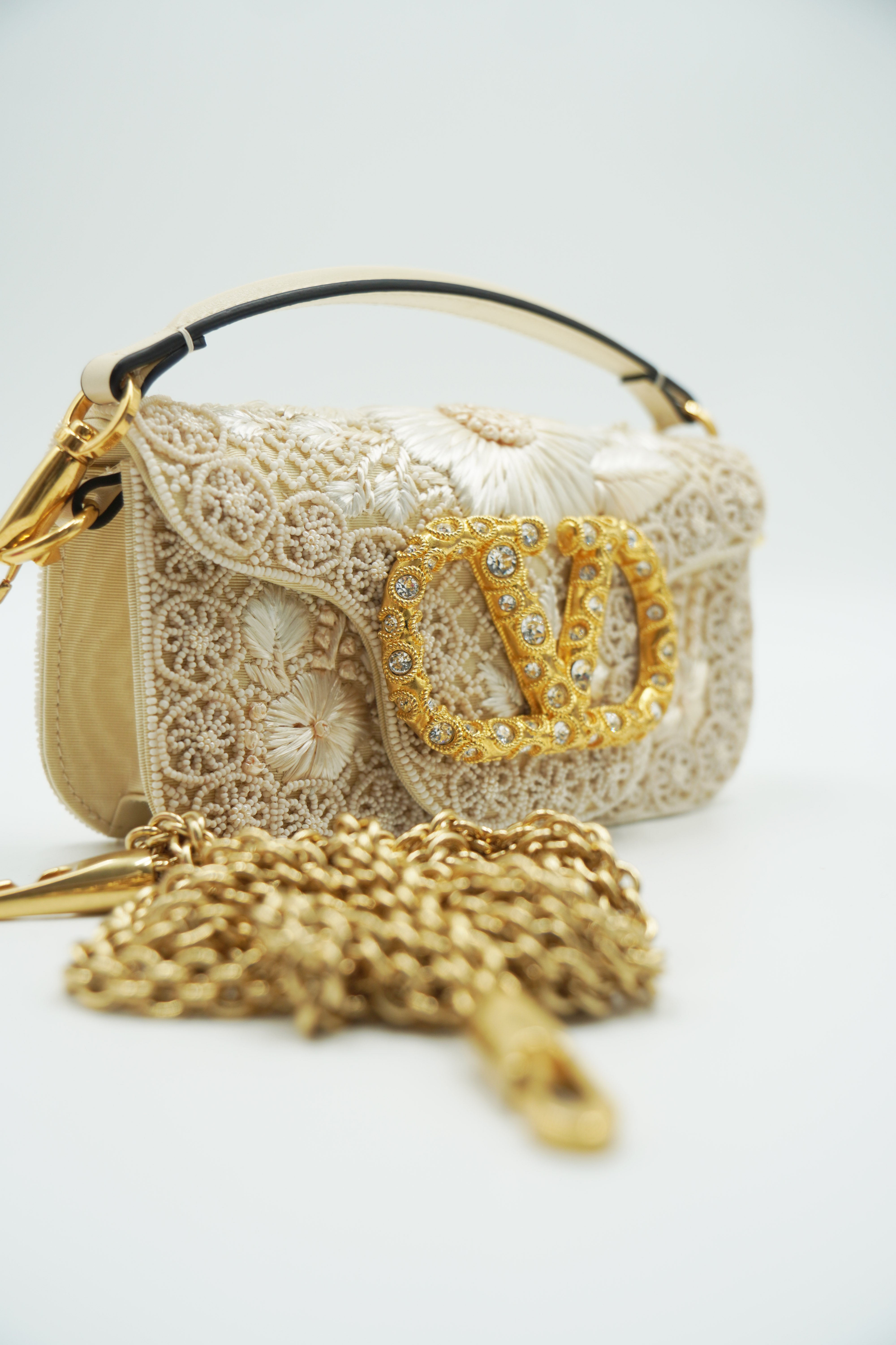 Valentino Garavani Borsa a Spalla Locò In Pizzo Strass e Logo Gioiello usata autentica certificata - Aurea Luxury Lab
