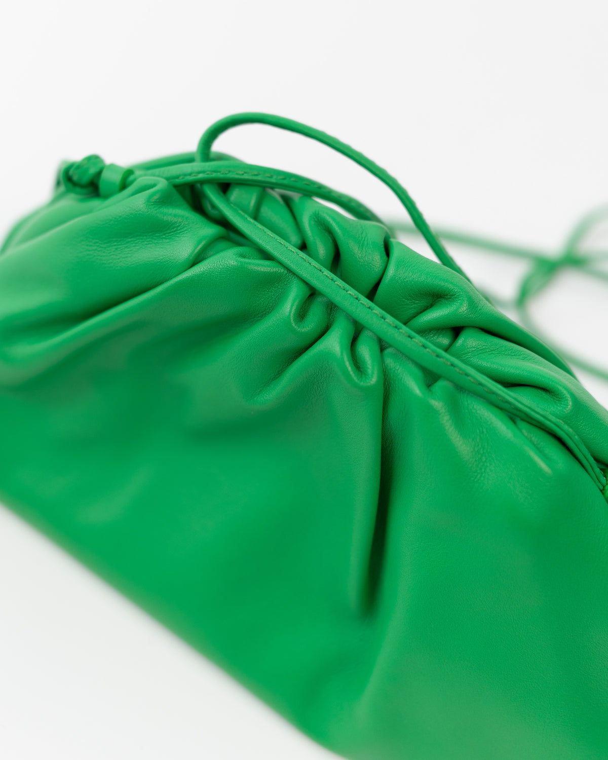 Bottega Veneta Borsa Mini Pouch Pelle Verde second hand luxury - Aurea Luxury Lab