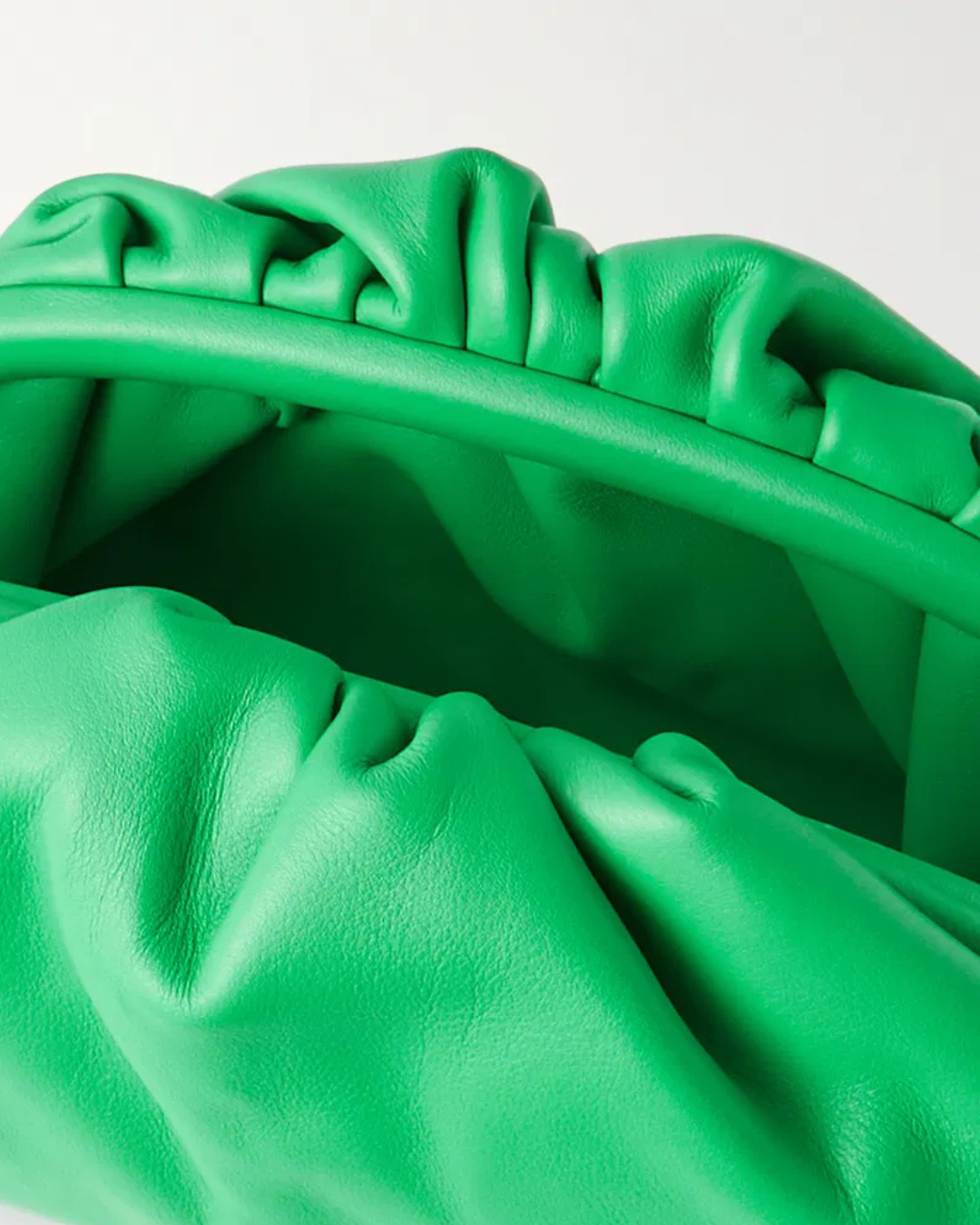 Bottega Veneta Borsa Mini Pouch Pelle Verde second hand luxury - Aurea Luxury Lab