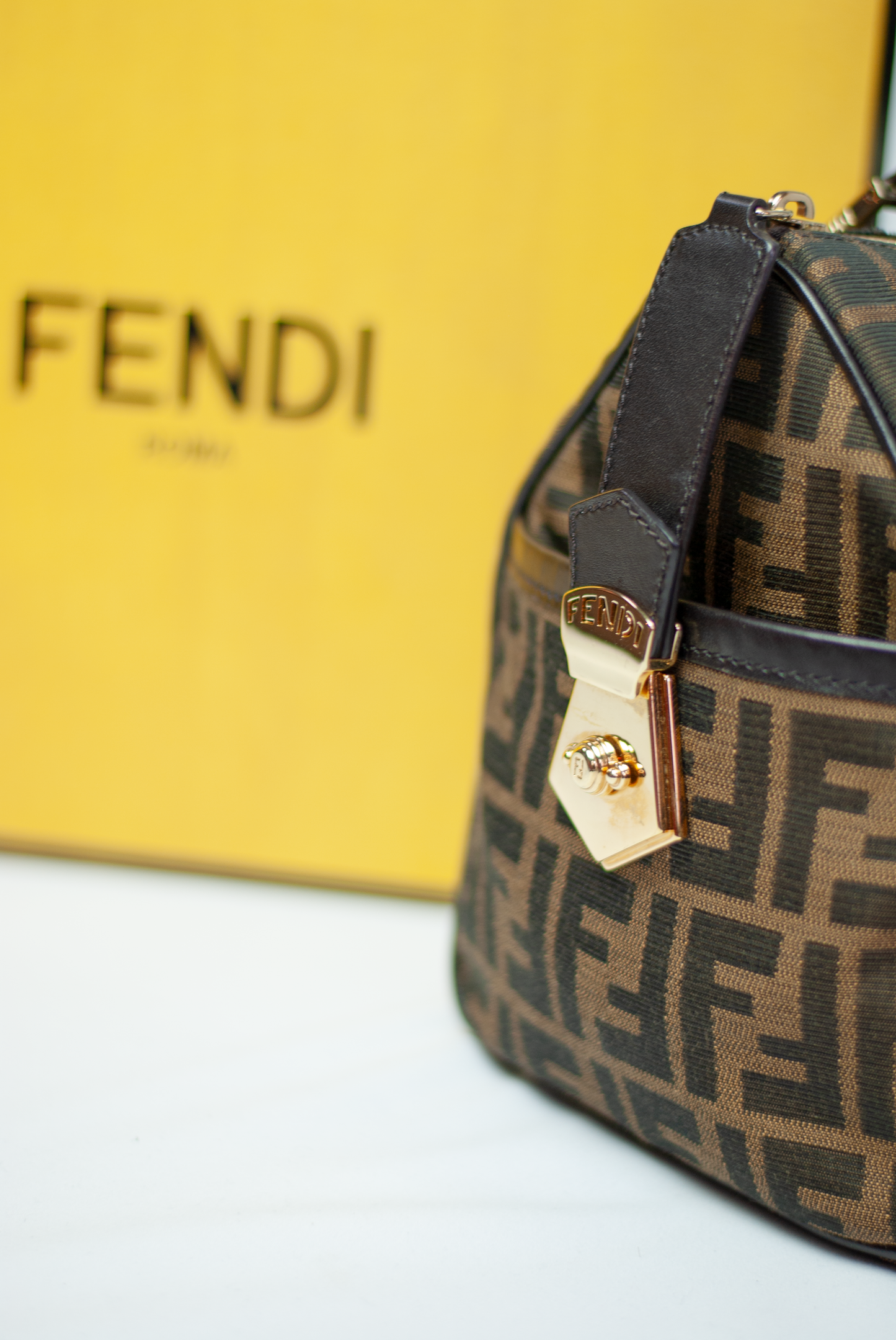 Fendi Bauletto - Aurea Luxury Lab