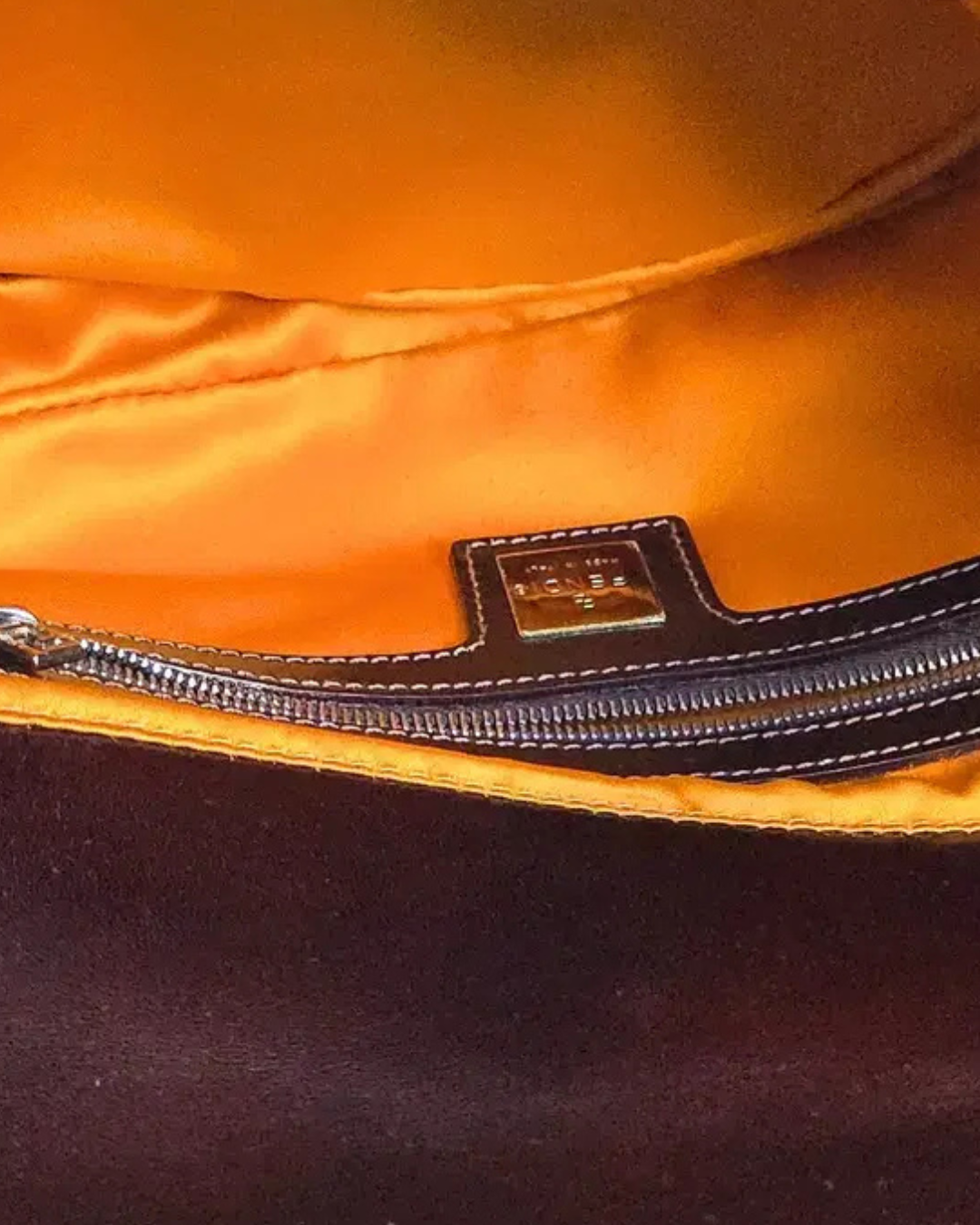 Fendi Borsa Baguette Paillettes Iridescenti Blu interno usata autentica - Aurea Luxury Lab