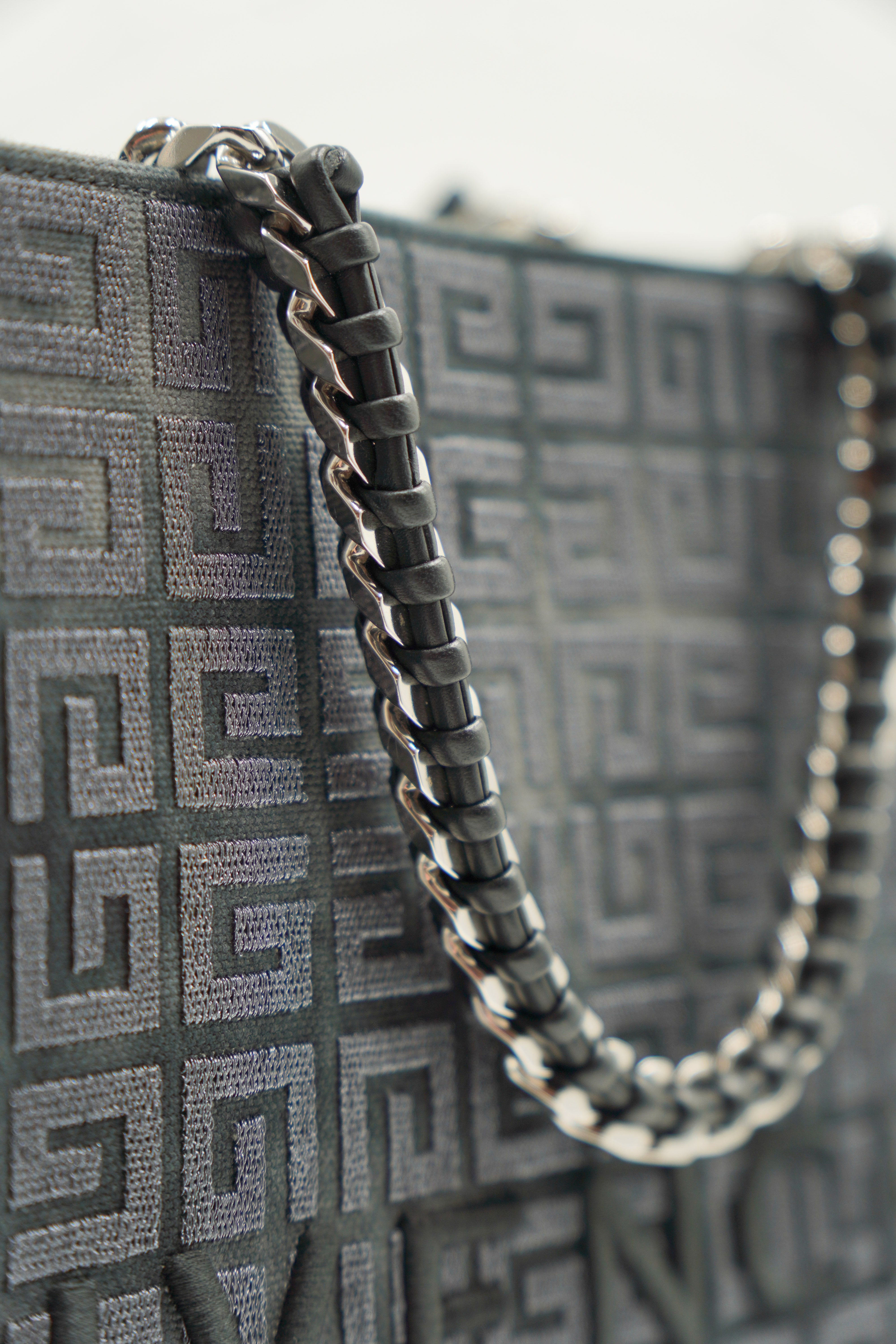 Givenchy Borsa G-Tote Medium Shopping Canvas Nero