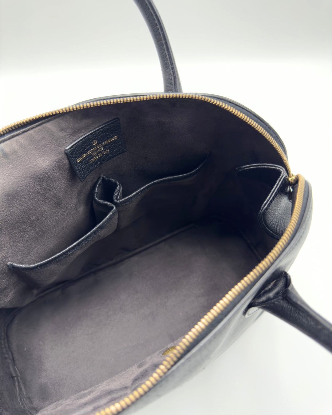 Golden Goose Borsa Olivia Pelle Nera usata come nuova certificata - Aurea Luxury Lab