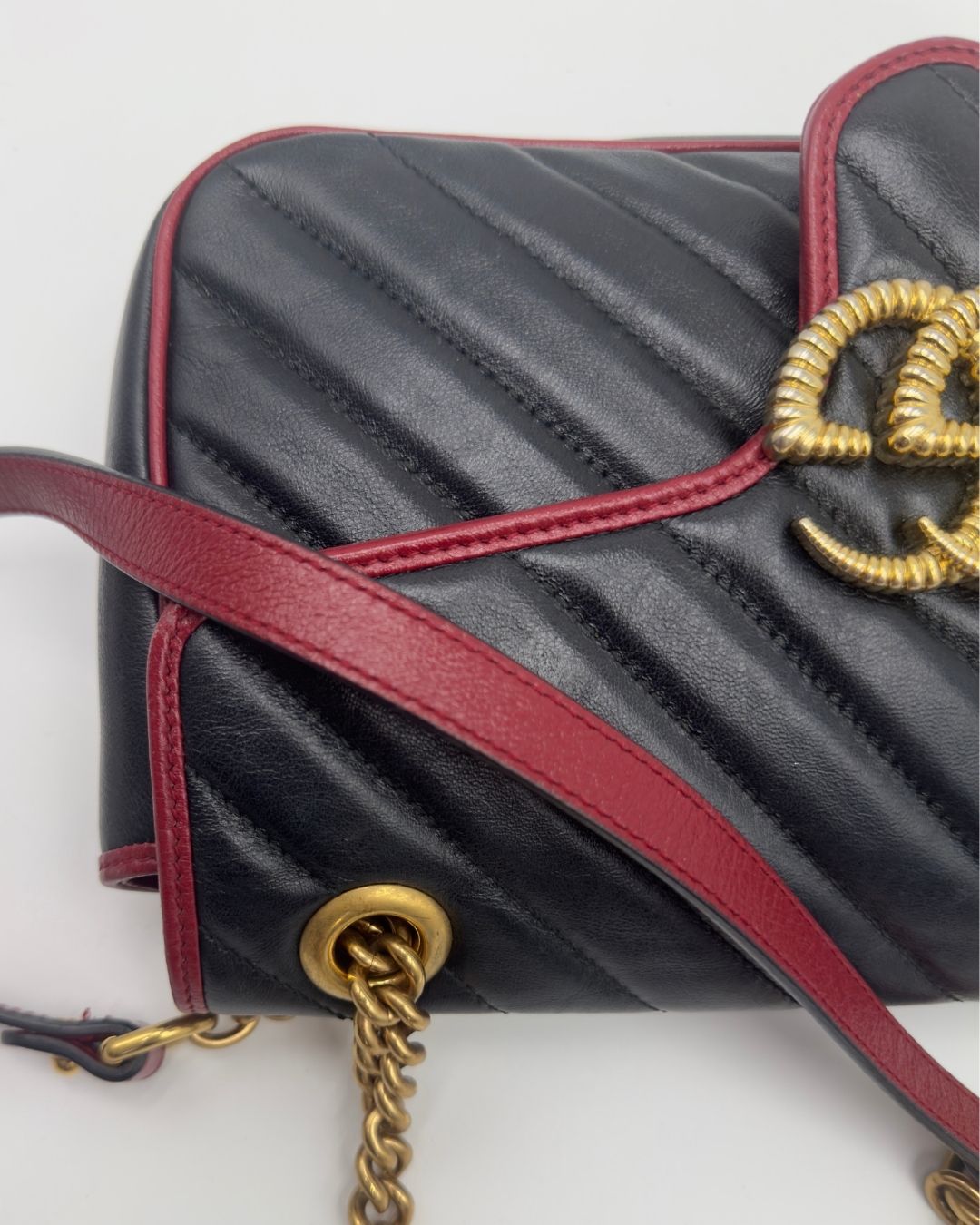Gucci Borsa GG Marmont Pelle Matelassé Nera borsa usata autentica - Aurea Luxury Lab