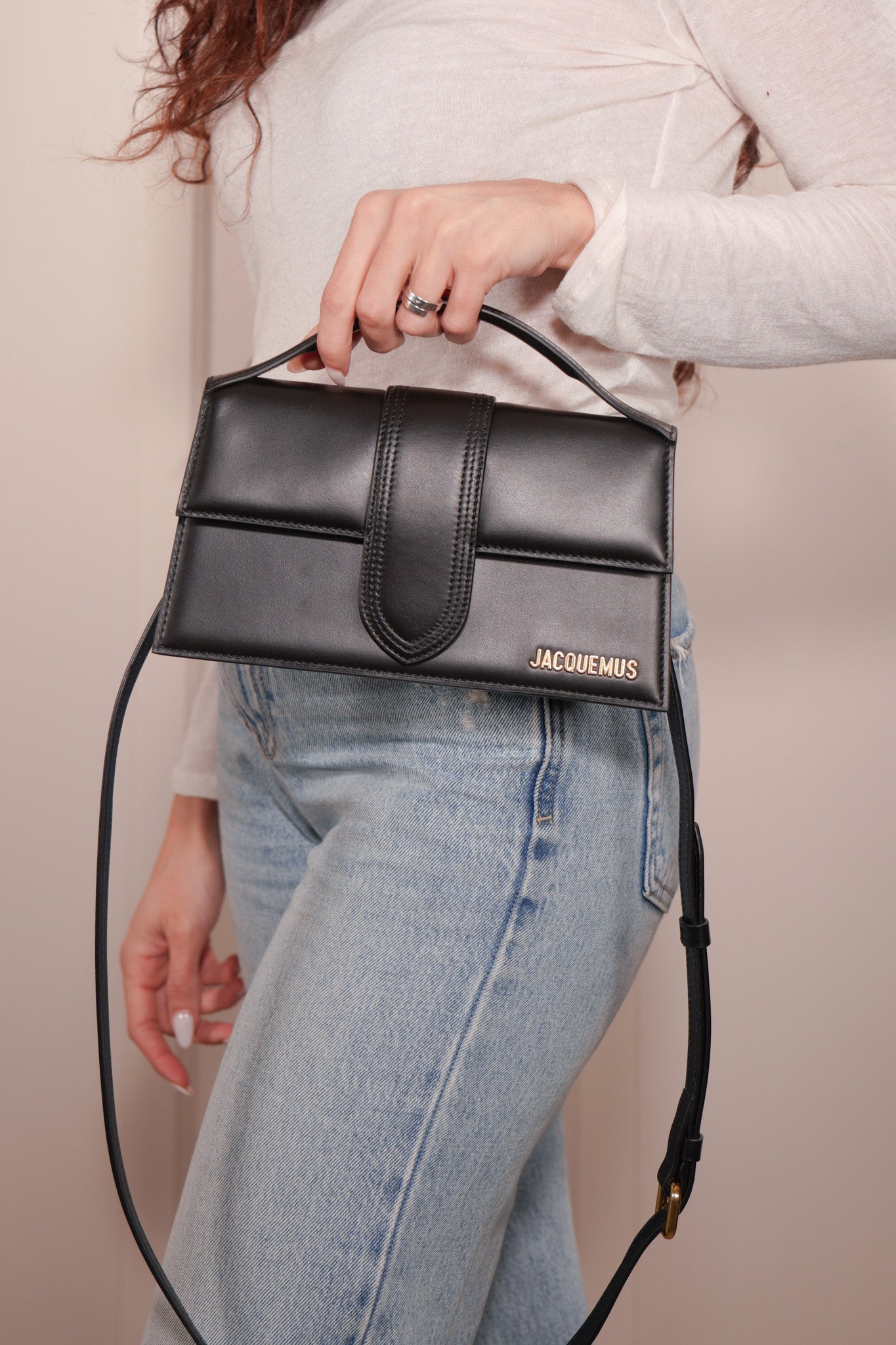 JACQUEMUS ブラック ハンドバッグ Jacquemus Le Grand Bambino Bag Black - Pre-owned Authentic