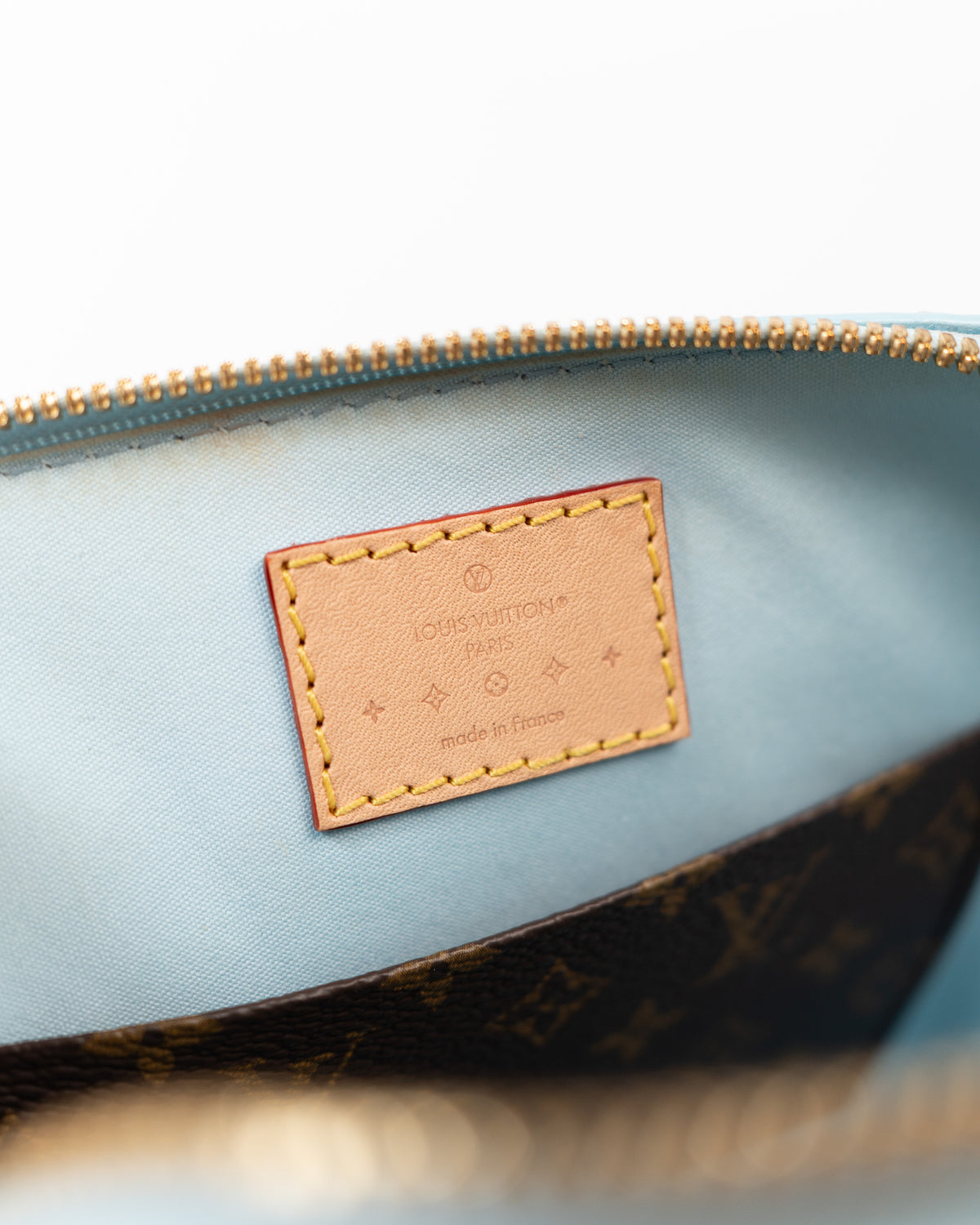 Louis Vuitton Bag Alma BB Vernis Monogram Sky — Pre-owned Authentic