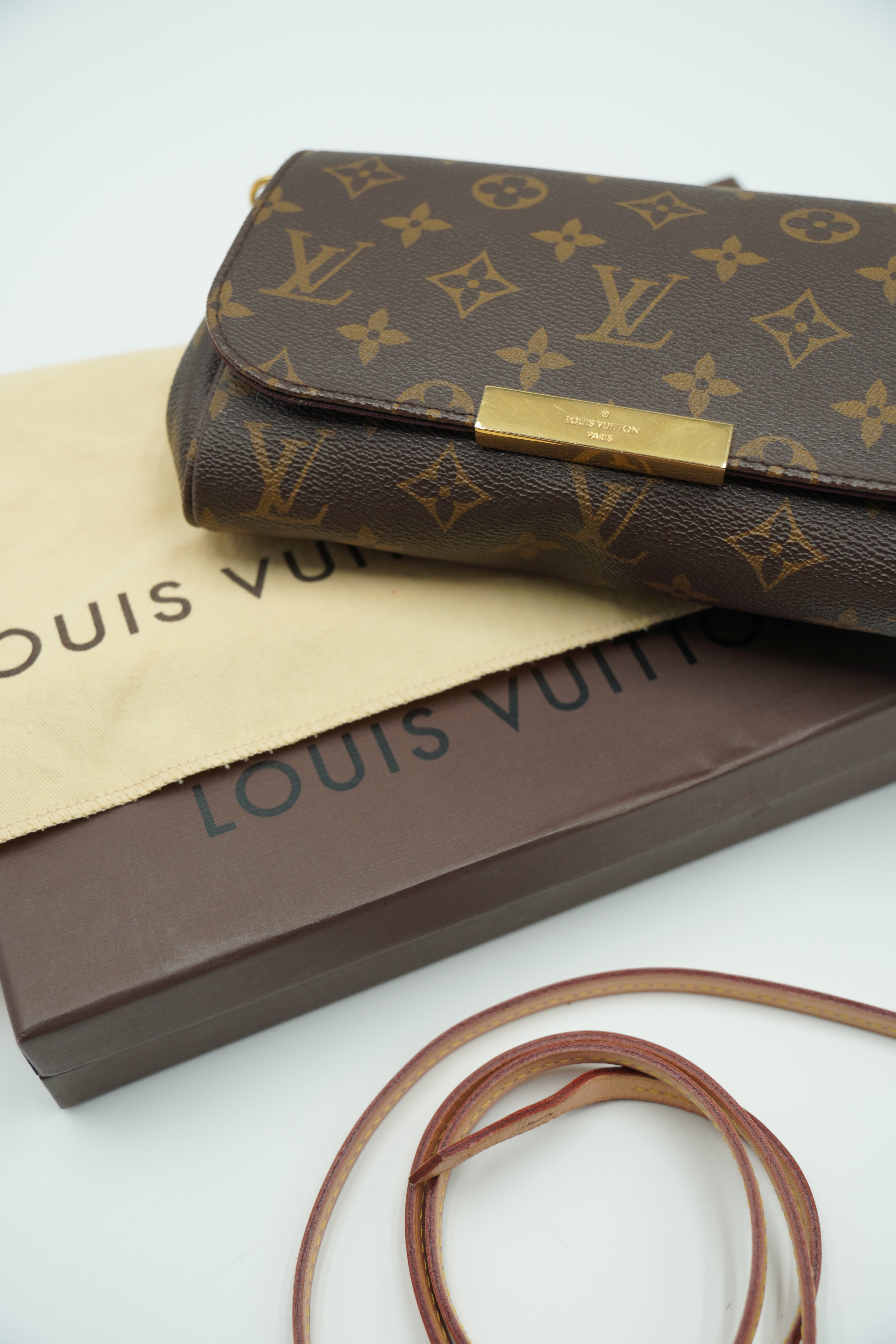 Bolso de hombro Louis Vuitton Favorite PM Monogram