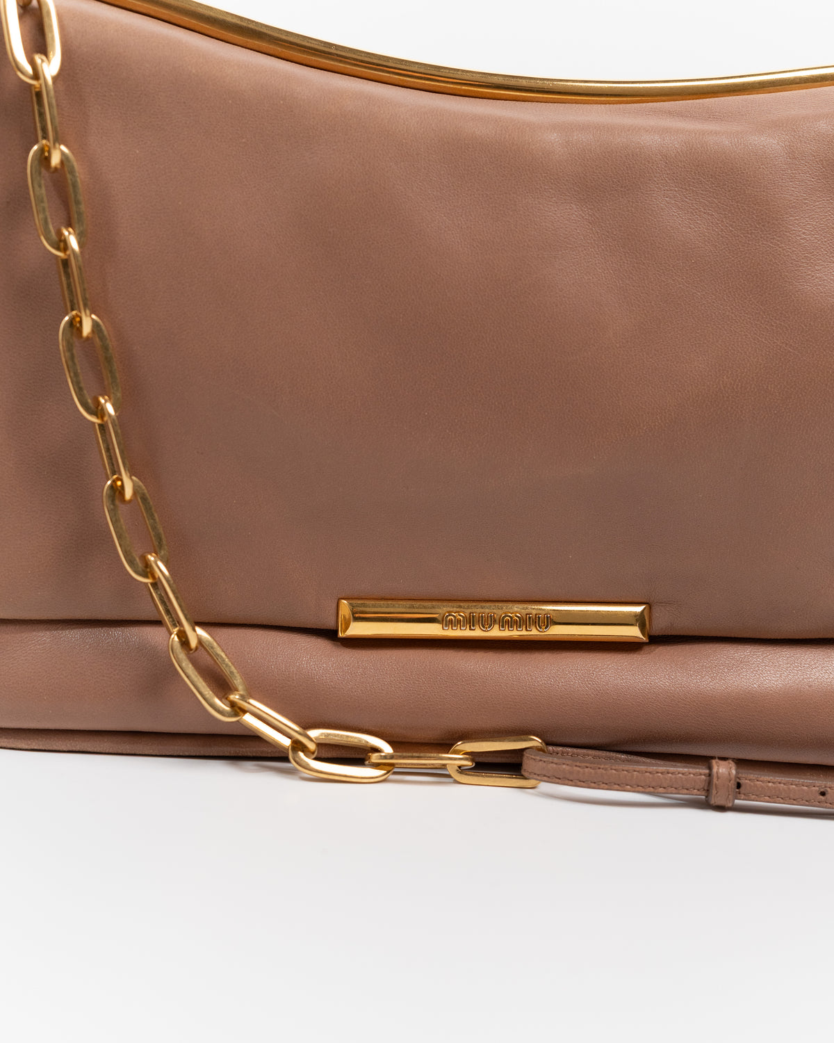 Miu Miu Borsa a Spalla con Catena Pelle Cipria usata autentica - Aurea Luxury Lab