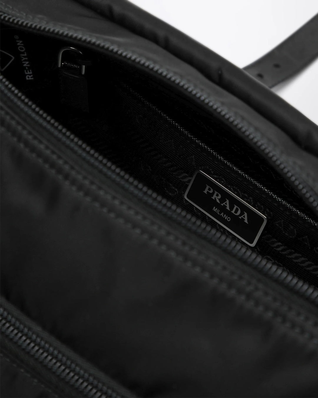 Prada Borsa Tracolla Re-Nylon Nera nuova certificata - Aurea Luxury Lab
