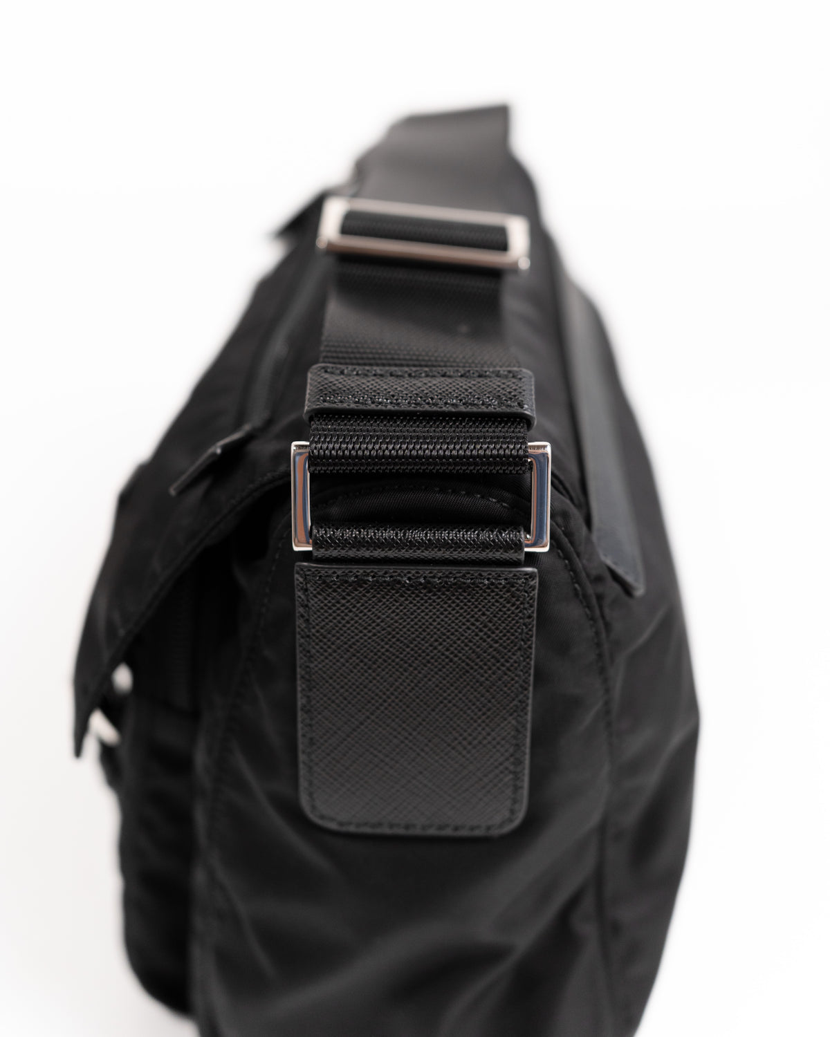 Prada Borsa Tracolla Re-Nylon Nera borsa usata autentica - Aurea Luxury Lab