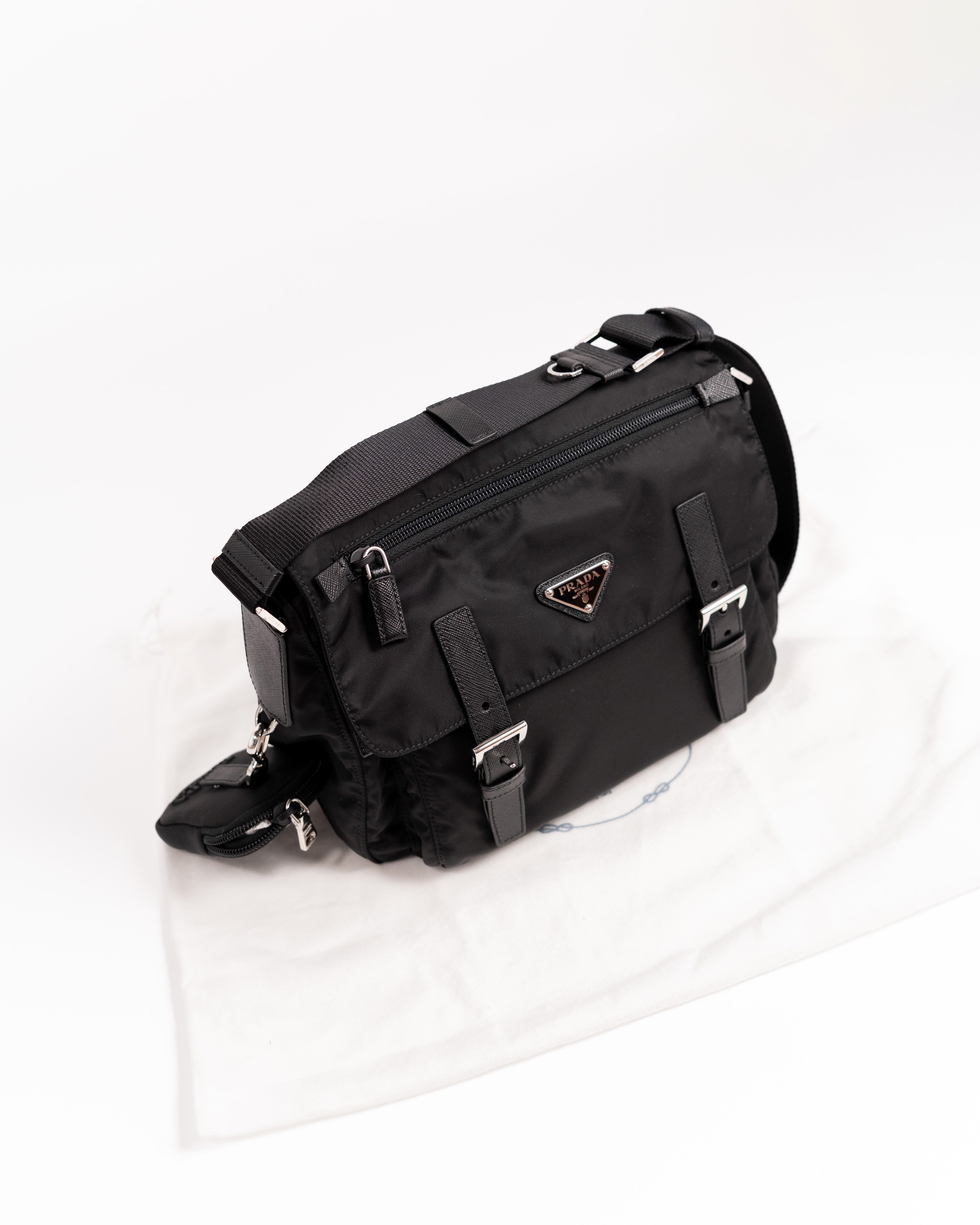 Prada Shoulder strap Re-Nylon Black Bag | Pre-owned Authentic