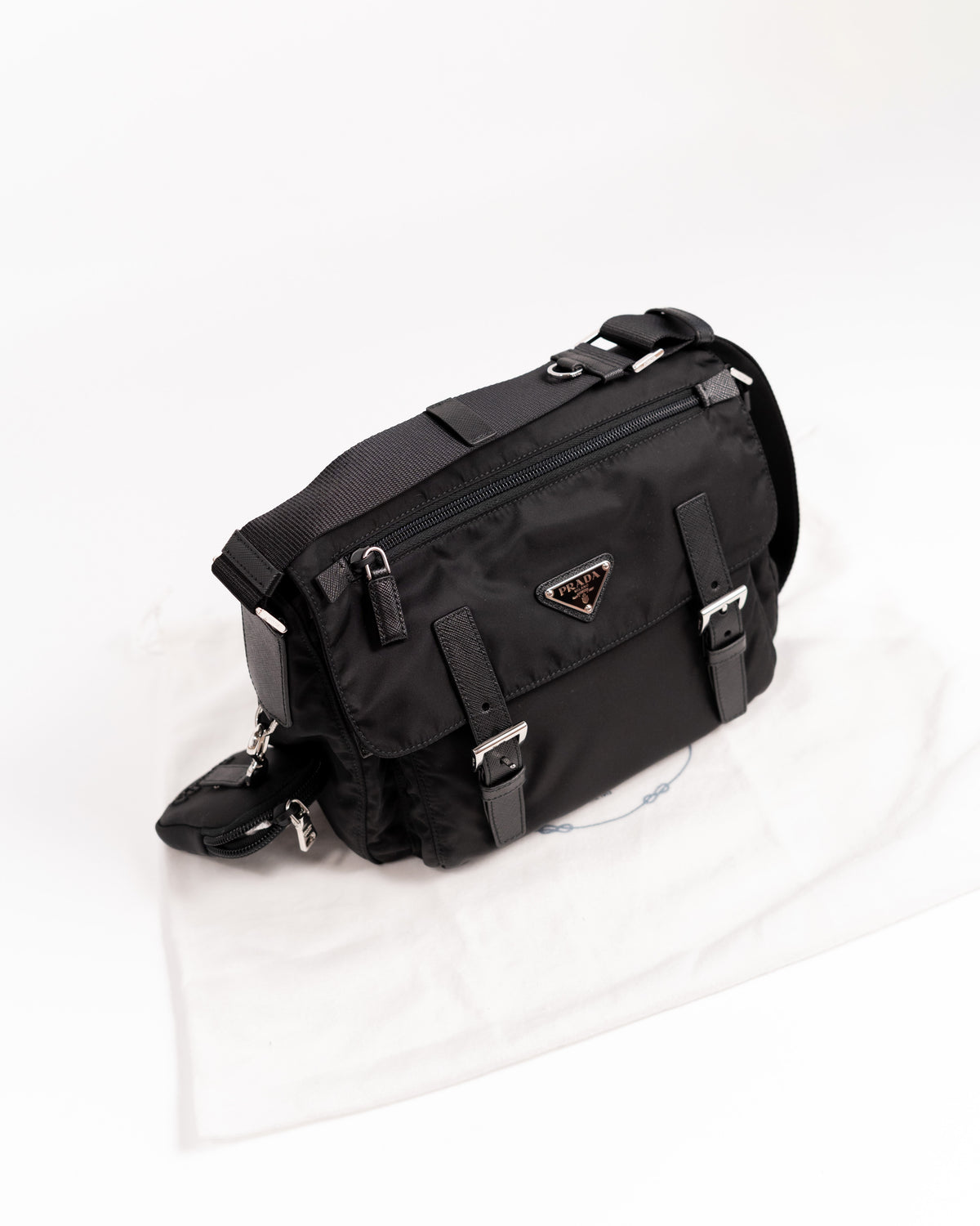 Prada Borsa Tracolla Re-Nylon Nera pre-owned certificata - Aurea Luxury Lab