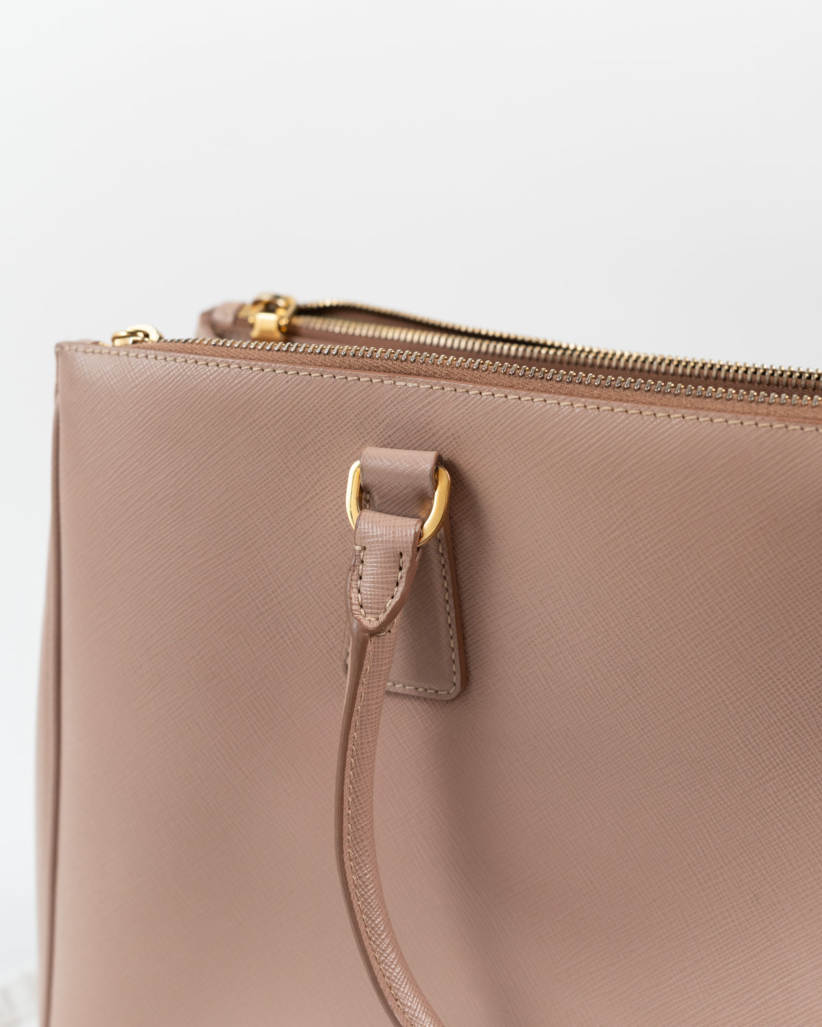 Prada Borsa Galleria Grande Pelle Saffiano Rosa usata autentica - Aurea Luxury Lab