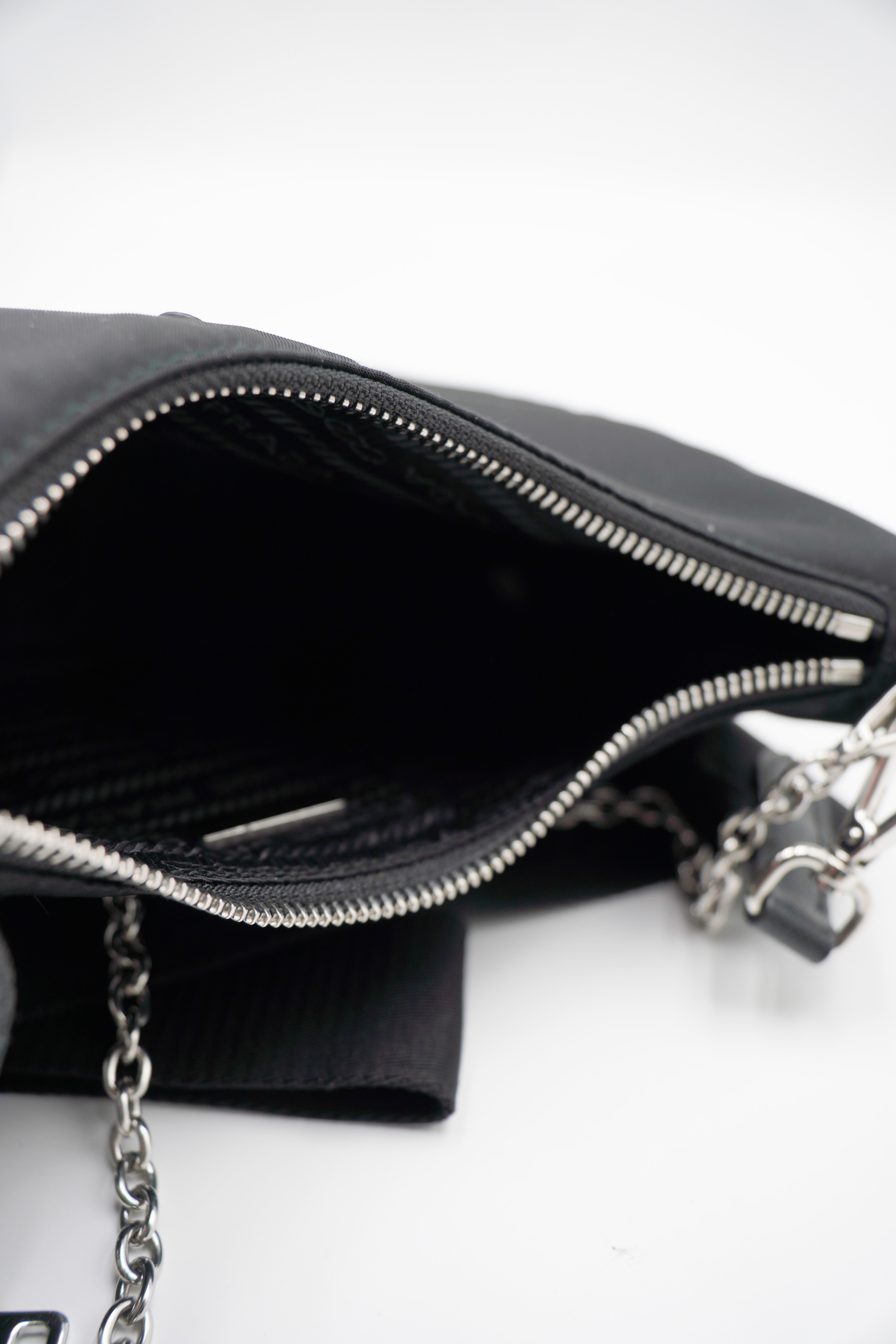 Prada Borsa Re-Edition 2005 Accessories Re-Nylon Nera - Usata Autentica