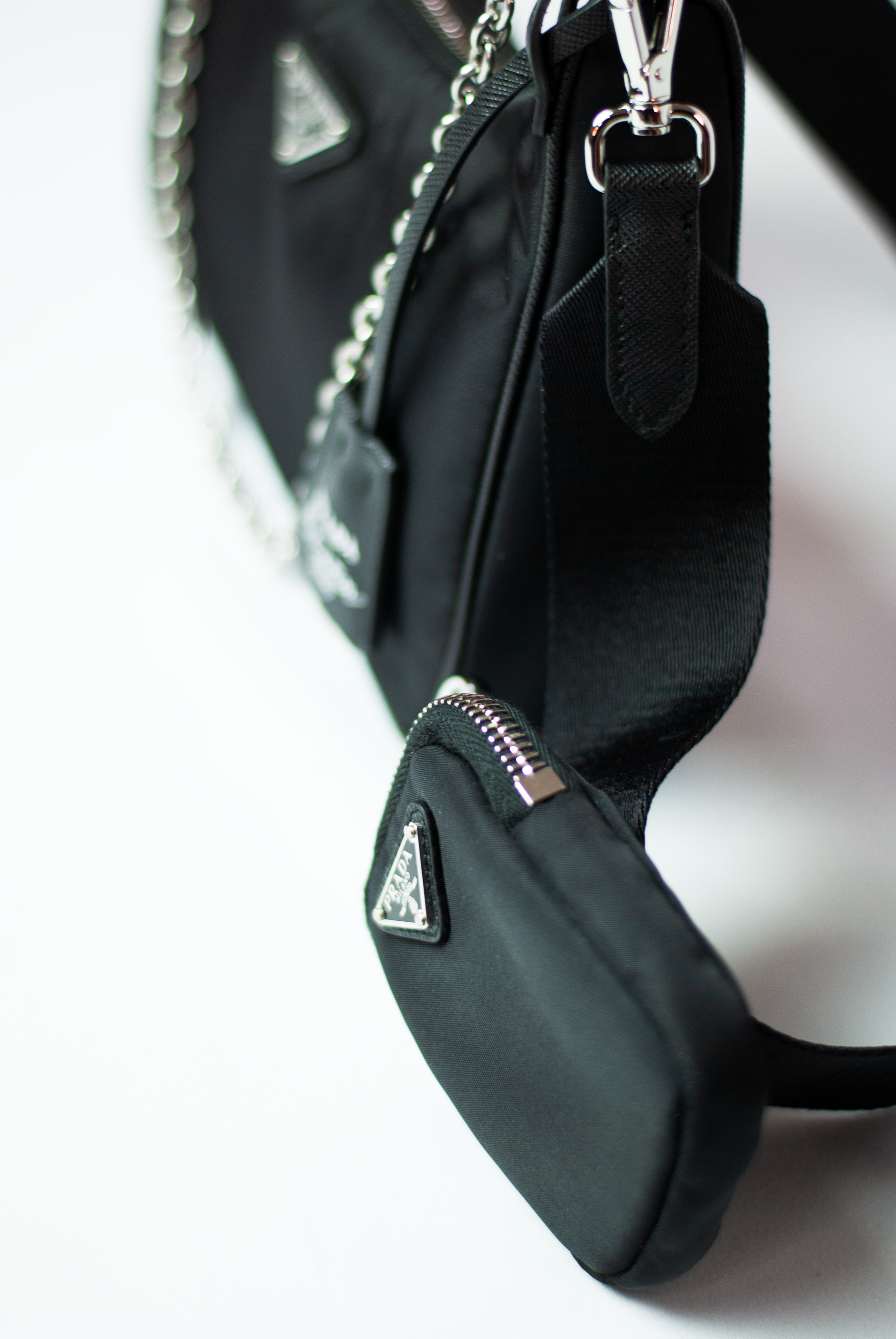 Prada Borsa Multi Pochette Re-Edition 2005 in Re-Nylon - Aurea Luxury Lab
