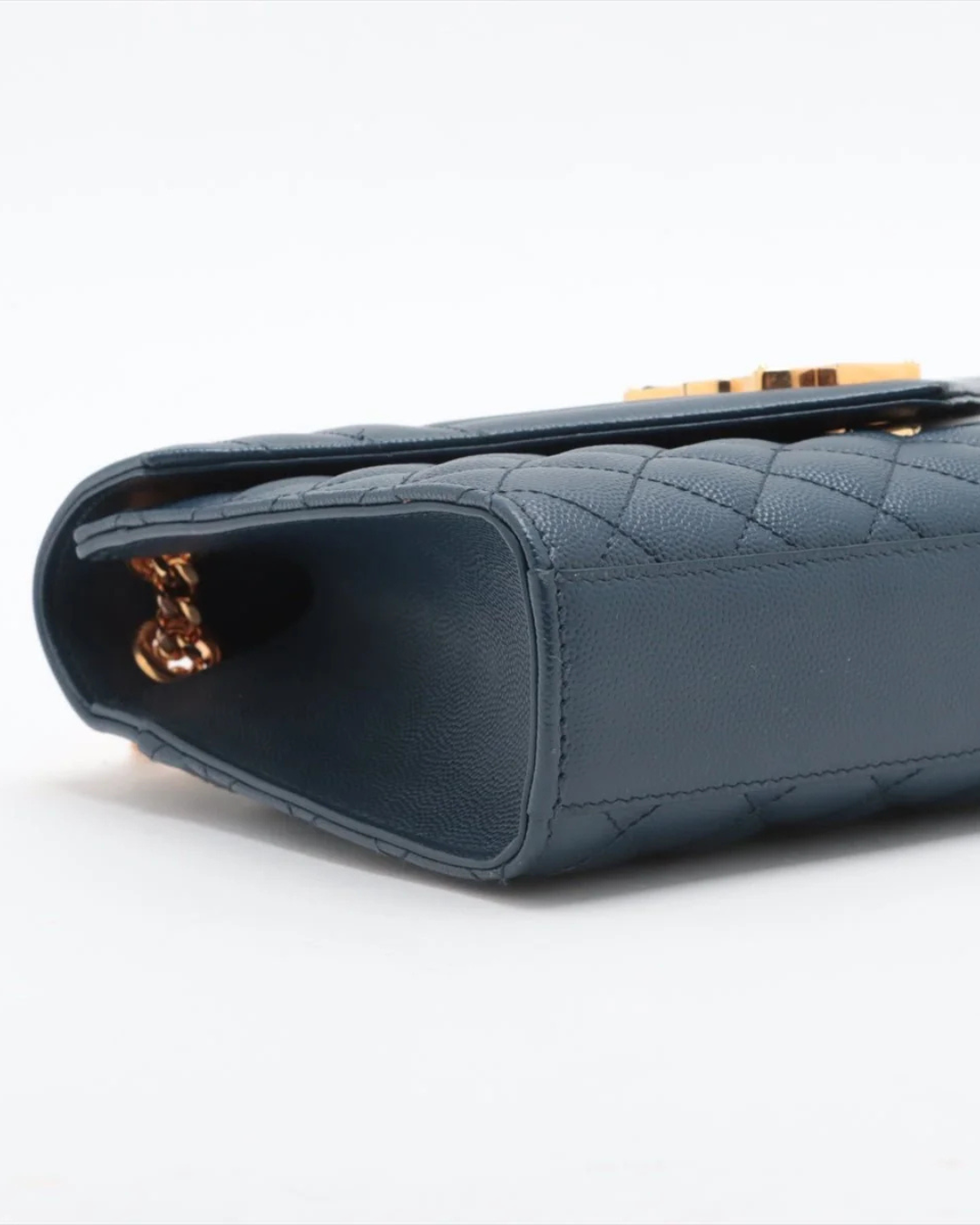 Saint Laurent Borsa Envelope Large Pelle Martellata Blu Navy preloved luxury certificata - Aurea Luxury Lab