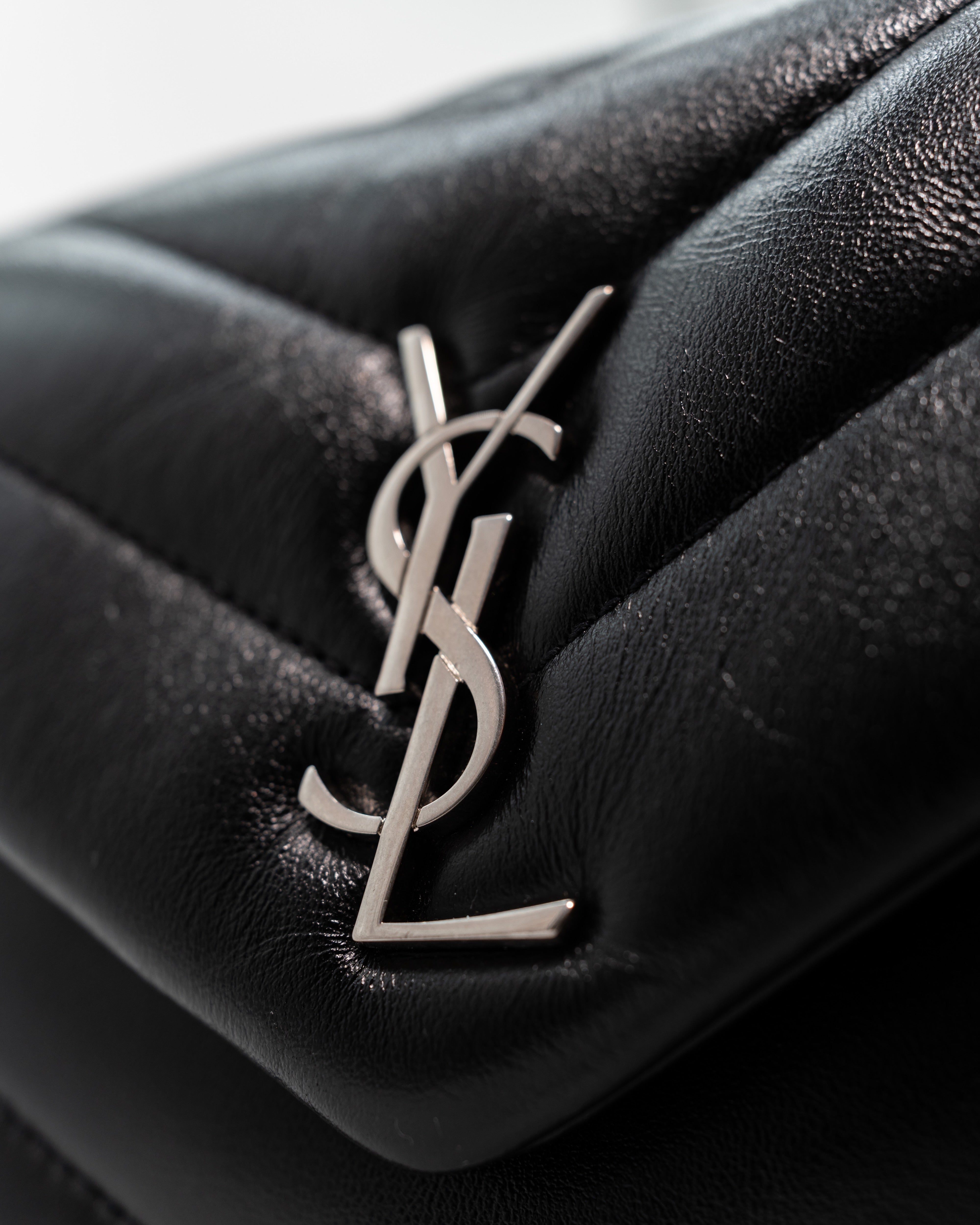 Saint Laurent Borsa Loulou Toy Pelle Matelassé Nera luxury resale autentica - Aurea Luxury Lab