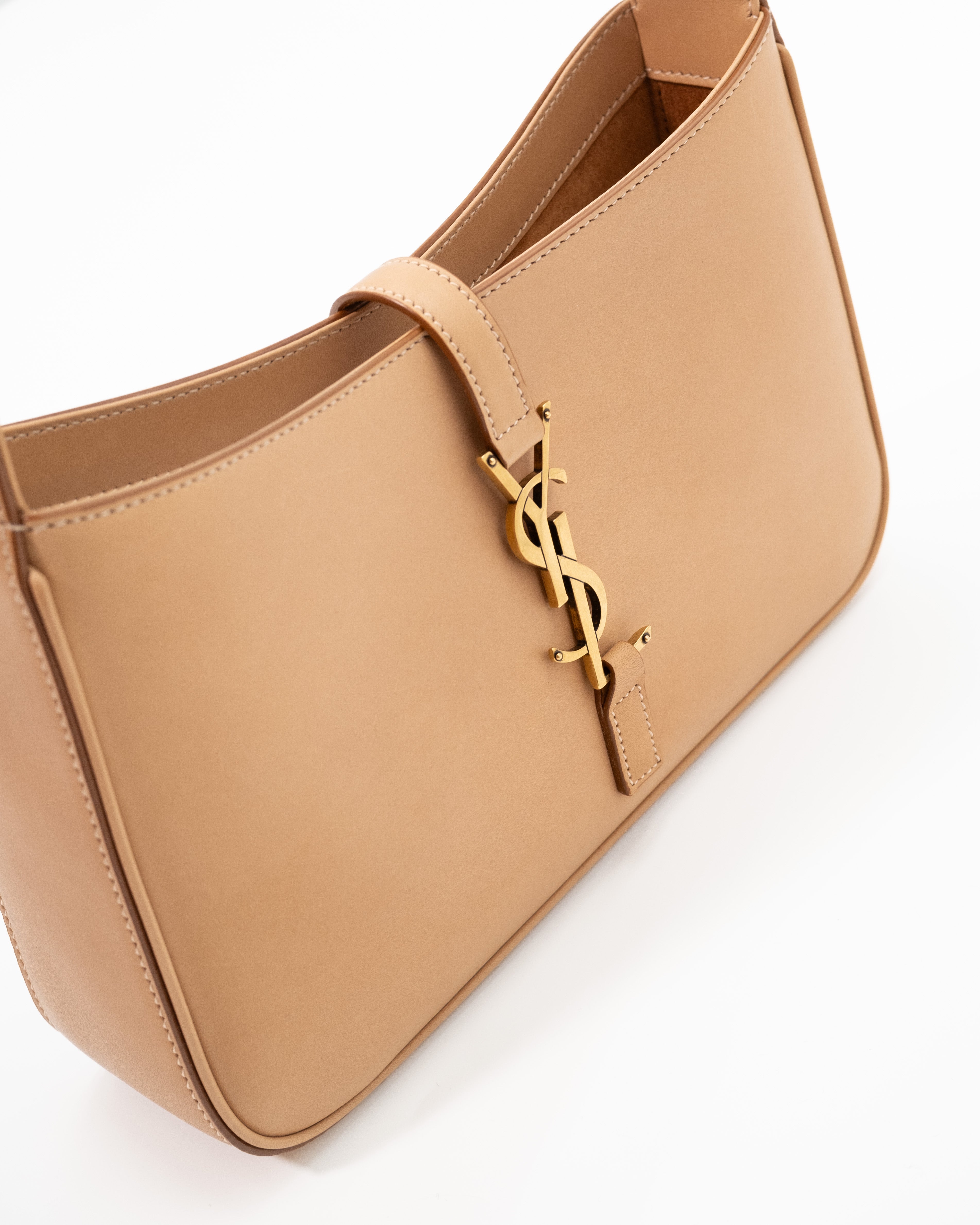 Saint Laurent Borsa Le 5 à 7 Pelle Vitello Nude second hand certificata - Aurea Luxury Lab