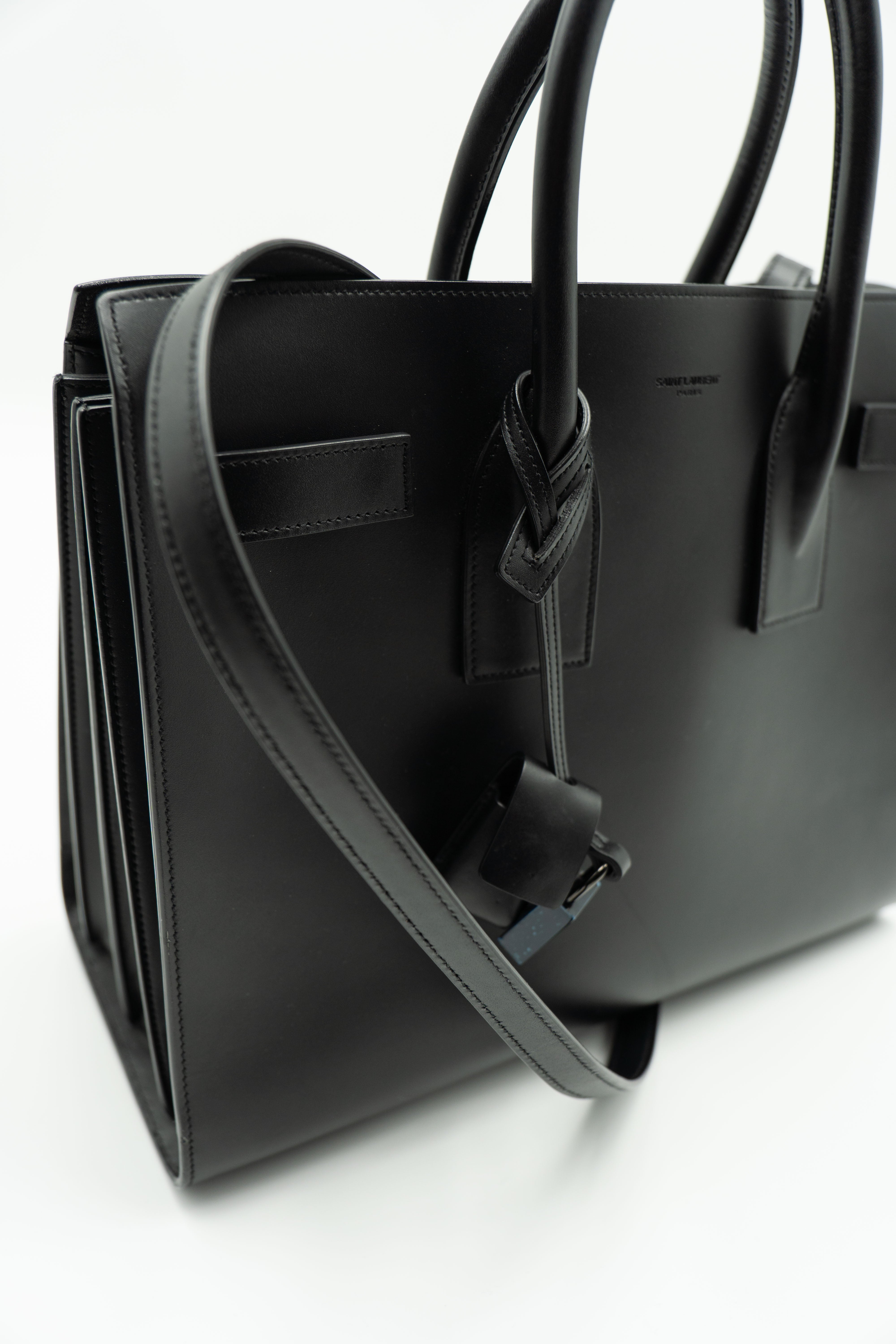 Saint Laurent Borsa Shopping in pelle nera Sac du Jour Medium - Aurea Luxury Lab