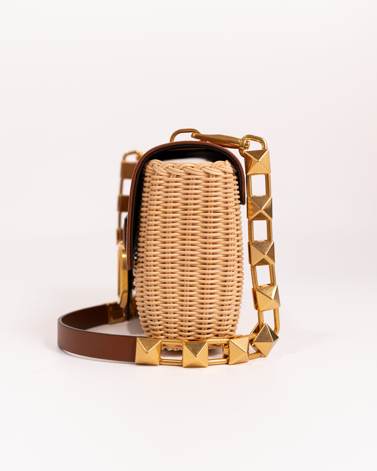 Valentino Garavani Borsa Stud Sign Rafia e Pelle Beige pre-owned certificata - Aurea Luxury Lab