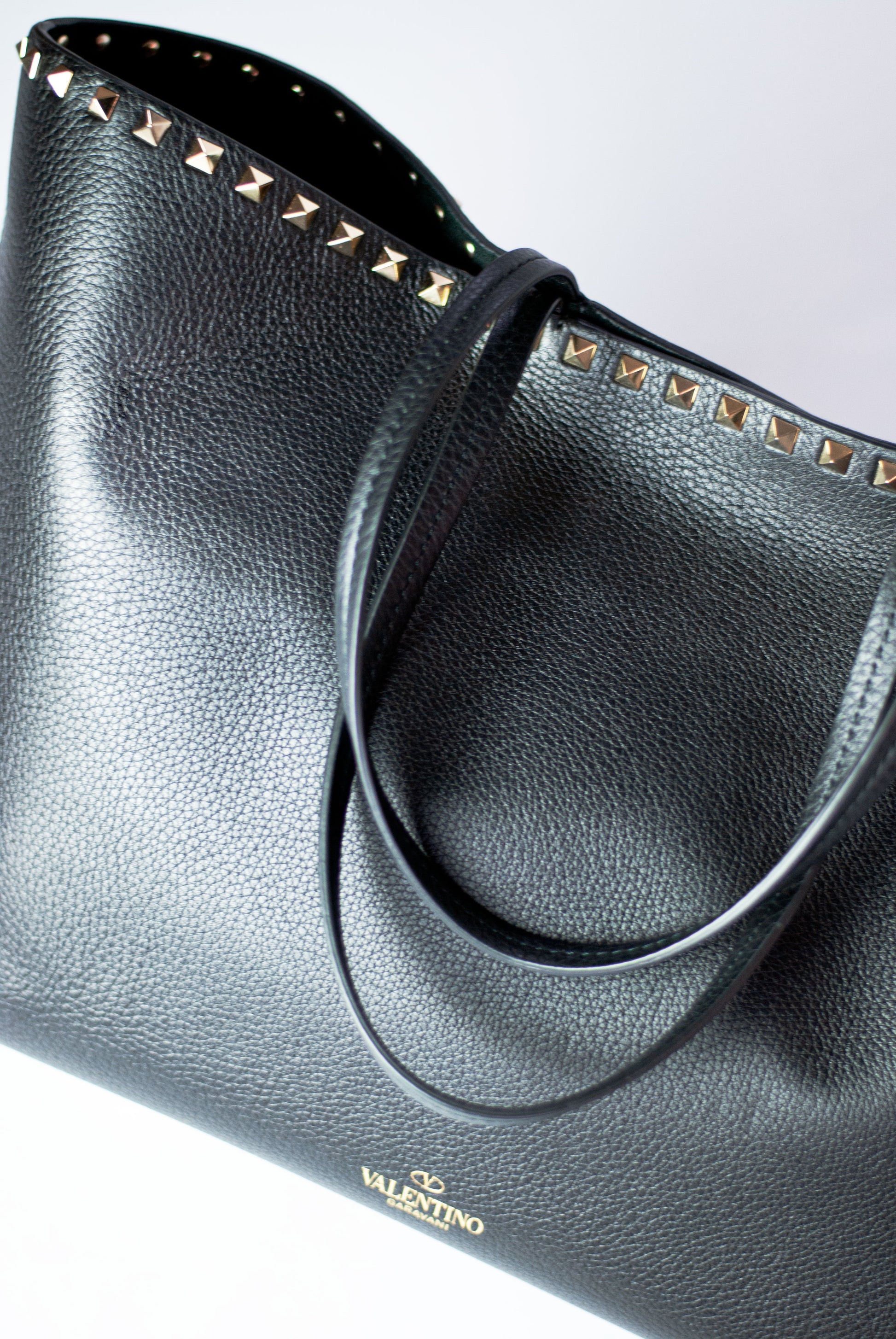 Valentino Rockstad Borsa Shopping Nera - Aurea Luxury Lab